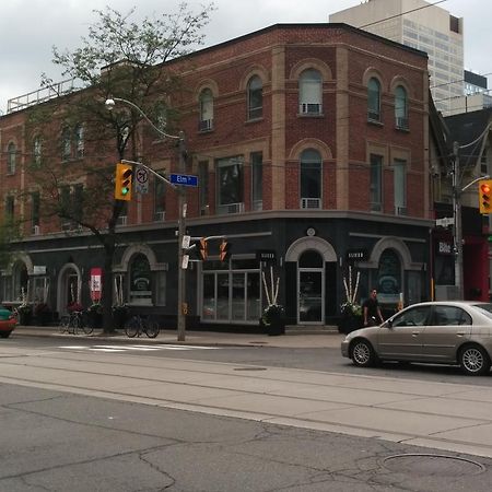 Baystreet Hotel/Motel Toronto Ngoại thất bức ảnh