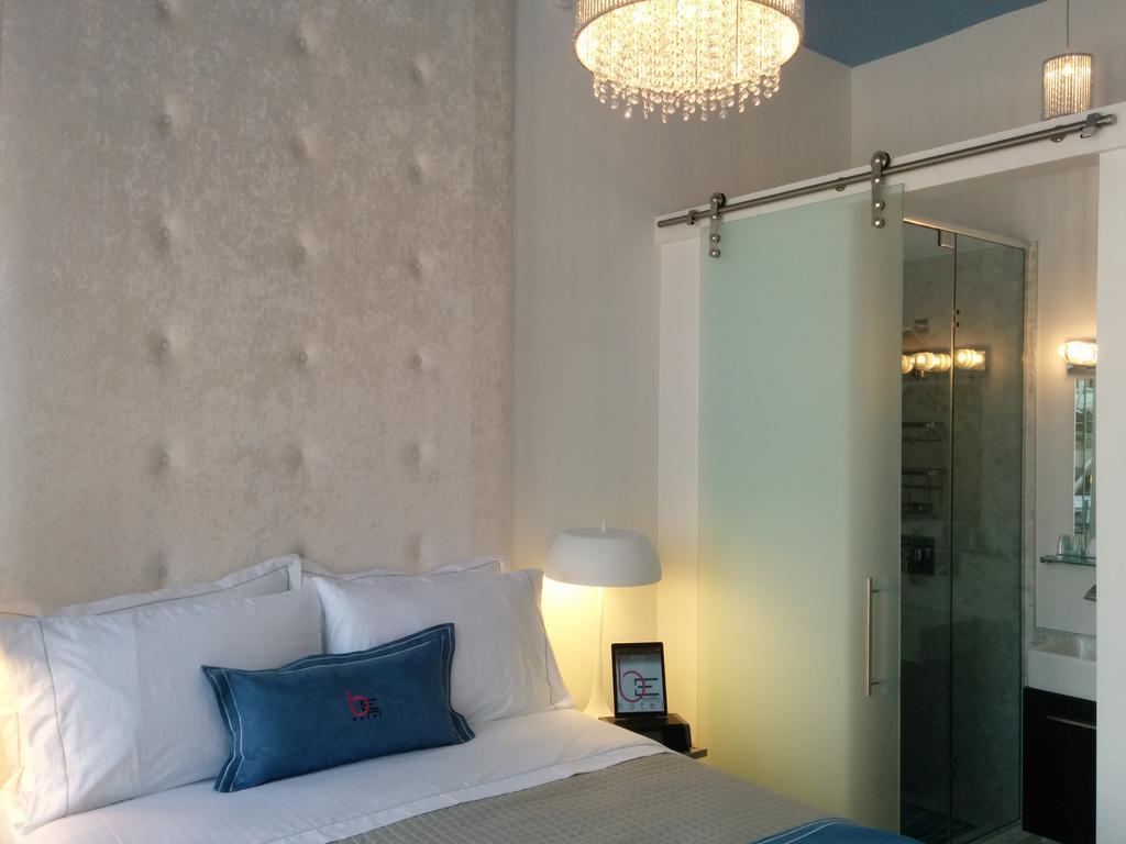 Baystreet Hotel/Motel Toronto Ngoại thất bức ảnh