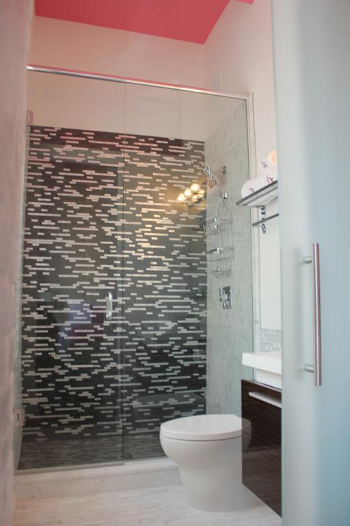 Baystreet Hotel/Motel Toronto Ngoại thất bức ảnh