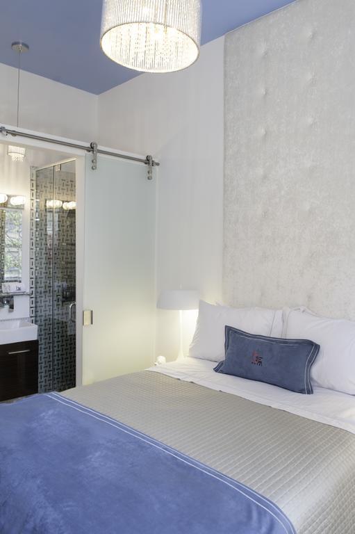 Baystreet Hotel/Motel Toronto Phòng bức ảnh