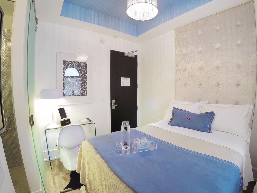 Baystreet Hotel/Motel Toronto Ngoại thất bức ảnh