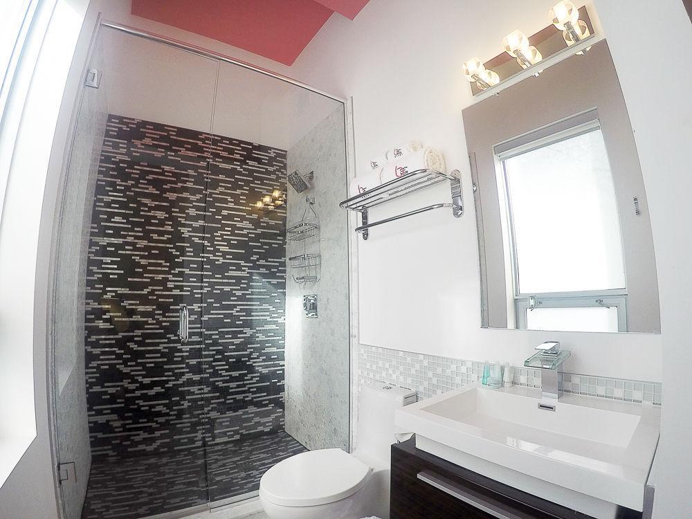 Baystreet Hotel/Motel Toronto Ngoại thất bức ảnh